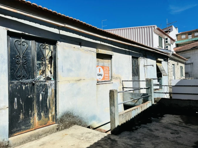 Prédio para Venda em Peso e Vales do Rio Foto 4