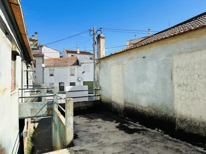 Prédio para Venda em Peso e Vales do Rio Foto 6