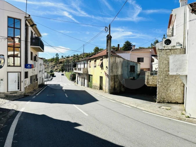 Prédio para Venda em Peso e Vales do Rio Foto 4