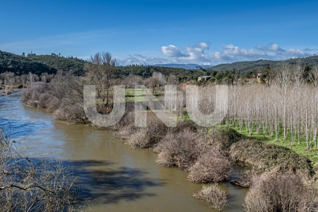 Moradia T2 para Venda em Barco e Coutada Foto 28