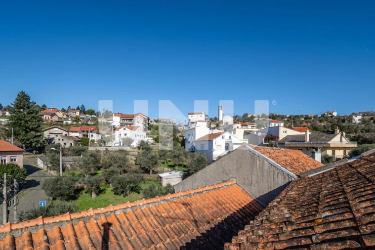 Moradia T2 para Venda em Barco e Coutada Foto 24