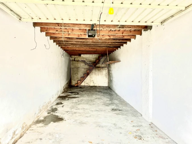 Garagem para Venda em Covilhã e Canhoso Foto 4