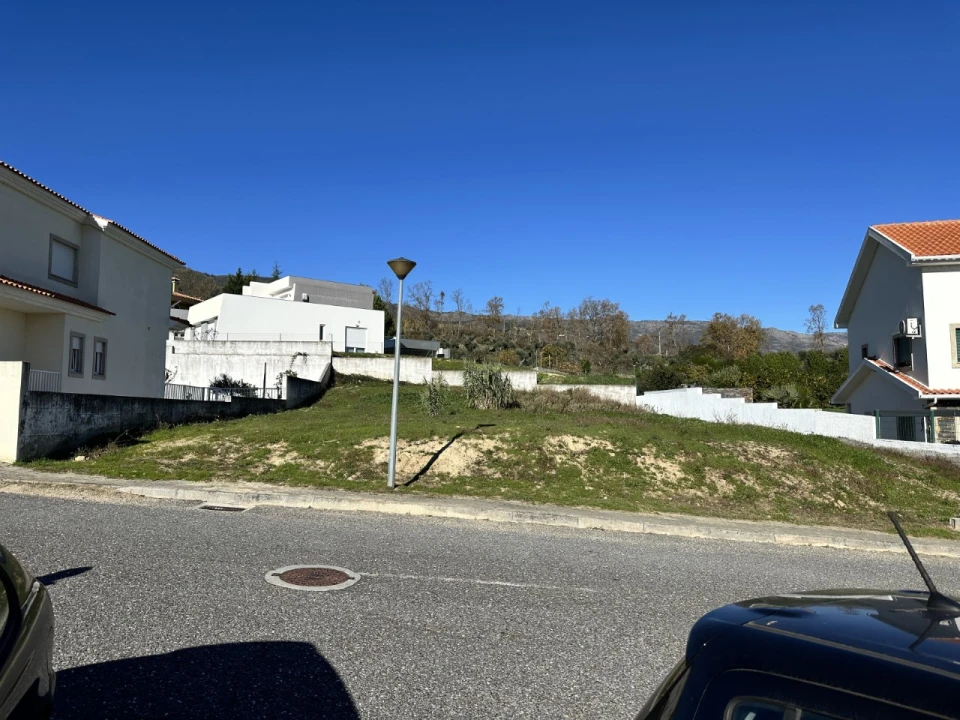 Terreno para Venda em Tortosendo Foto 15