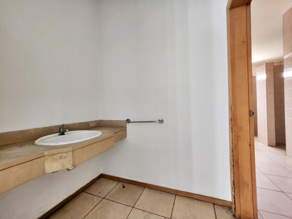 Armazém para Arrendamento em Figueiró (Santiago e Santa Cristina) Foto 11