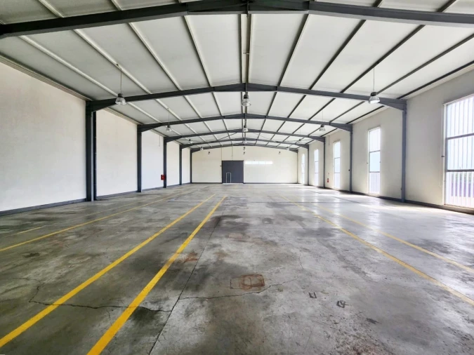 Armazém para Arrendamento em Figueiró (Santiago e Santa Cristina) Foto 3