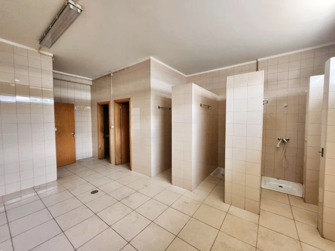 Armazém para Arrendamento em Figueiró (Santiago e Santa Cristina) Foto 8