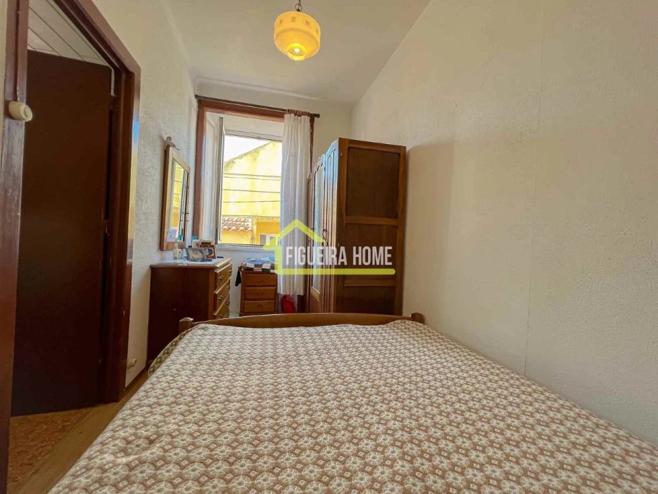 Prédio para Venda em Tavarede Foto 6