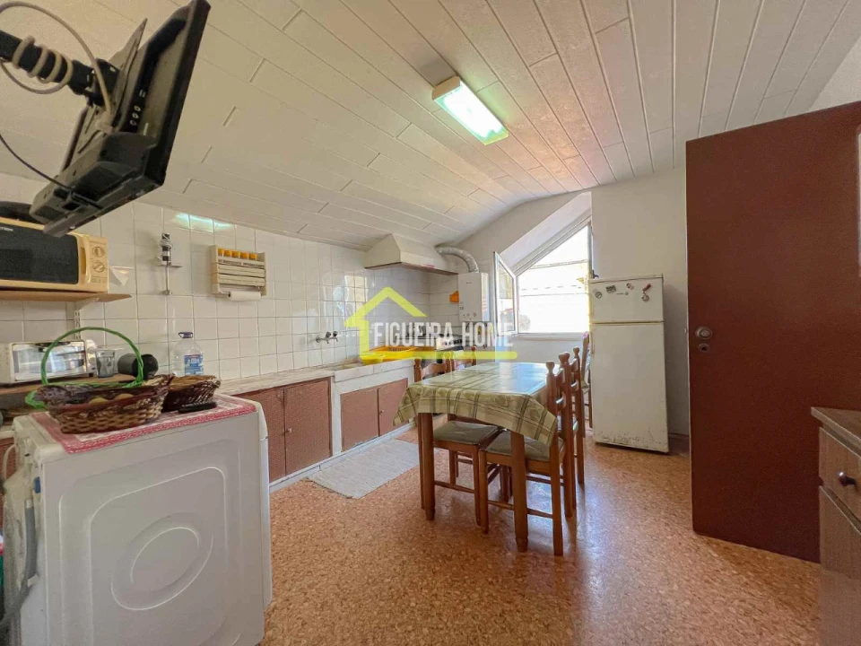 Prédio para Venda em Tavarede Foto 8