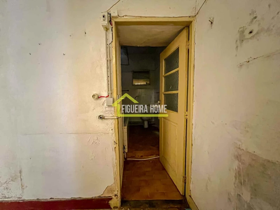 Prédio para Venda em Tavarede Foto 23