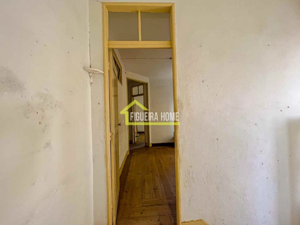 Prédio para Venda em Tavarede Foto 29