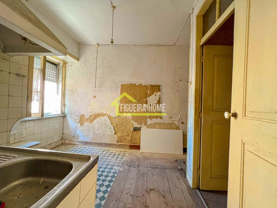 Prédio para Venda em Tavarede Foto 30