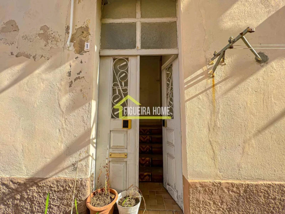 Prédio para Venda em Tavarede Foto 35