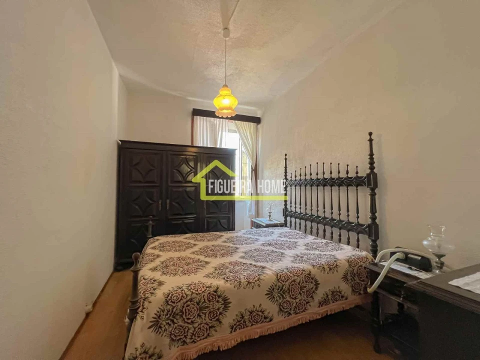 Prédio para Venda em Tavarede Foto 18