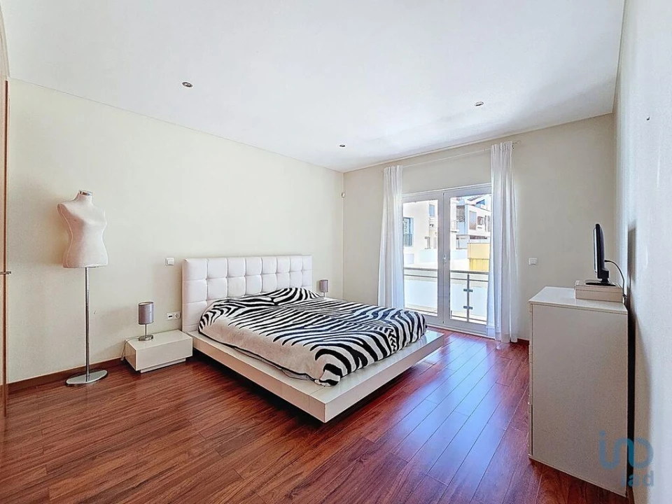 Moradia T4 para Venda em Rio Tinto Foto 8