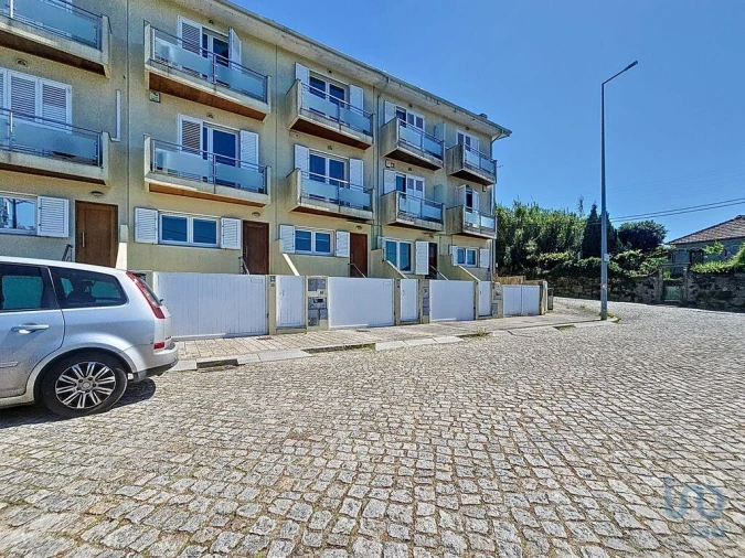 Moradia T4 para Venda em Rio Tinto Foto 2