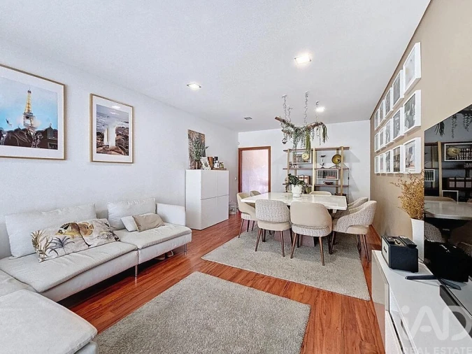 Moradia T4 para Venda em Rio Tinto Foto 17