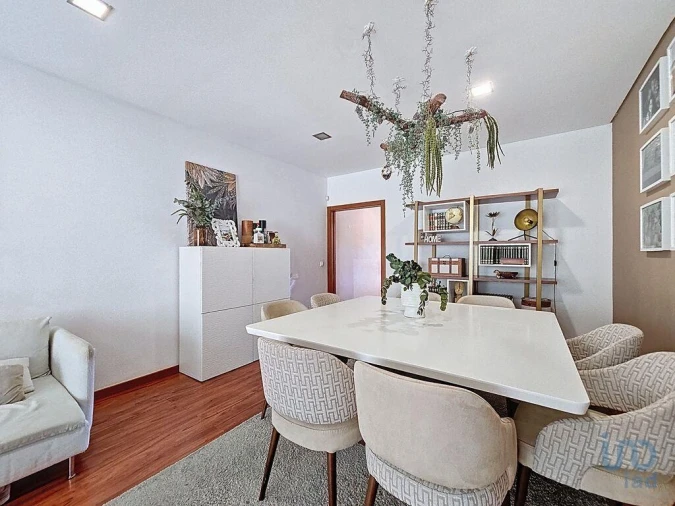 Moradia T4 para Venda em Rio Tinto Foto 3