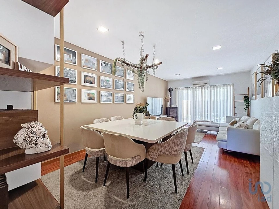 Moradia T4 para Venda em Rio Tinto Foto 12