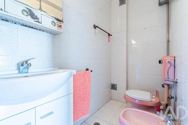 Apartamento T3 para Venda em Rio Maior Foto 17