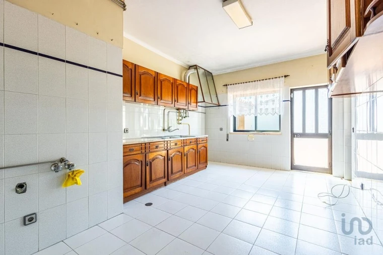 Apartamento T3 para Venda em Rio Maior Foto 8