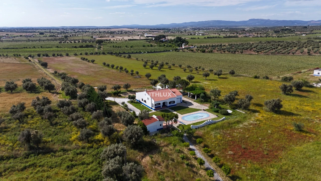 Quinta T4 para Venda em Redondo Foto 2