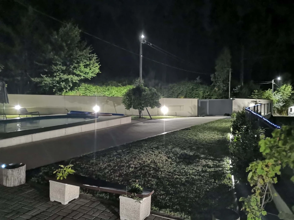 Moradia T5 para Venda em Arnoia Foto 9