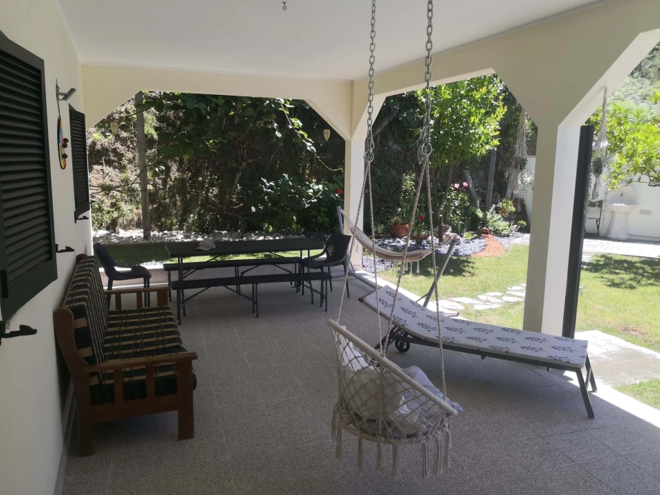 Moradia T5 para Venda em Arnoia Foto 5