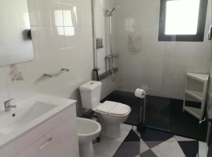 Moradia T5 para Venda em Arnoia Foto 26