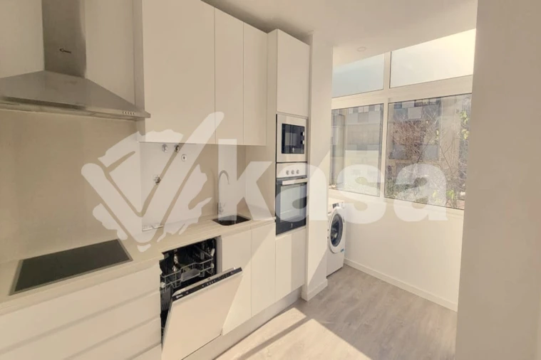 Apartamento T1 para Venda em Alto do Seixalinho, Santo André e Verderena Foto 1