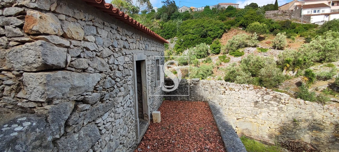 Terreno para Venda em Reguengo Grande Foto 8