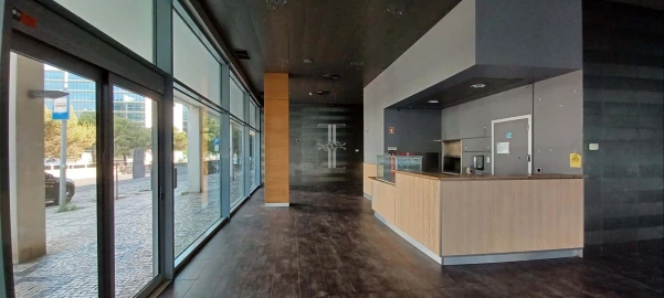 Negócio para Venda em Parque das Nações