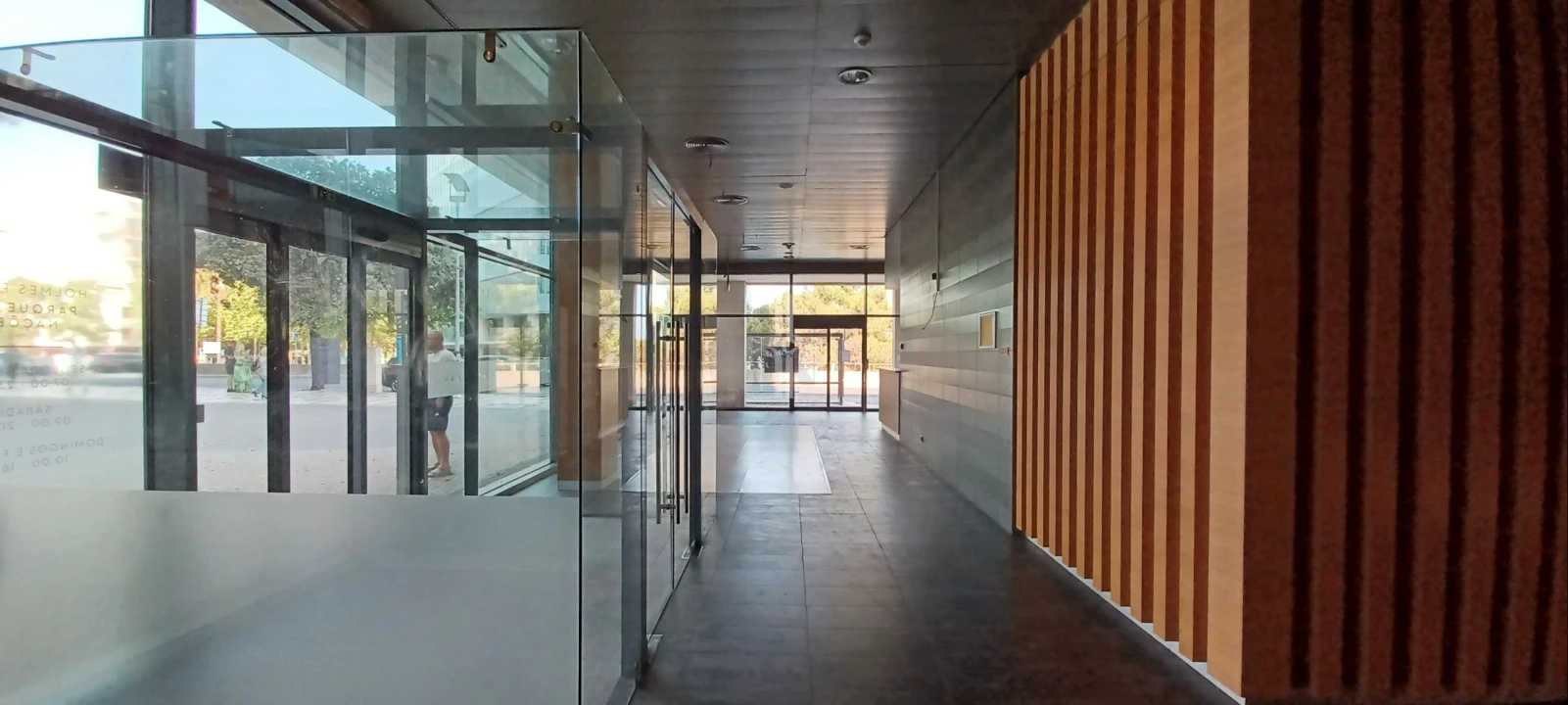 Negócio para Venda em Parque das Nações Foto 7