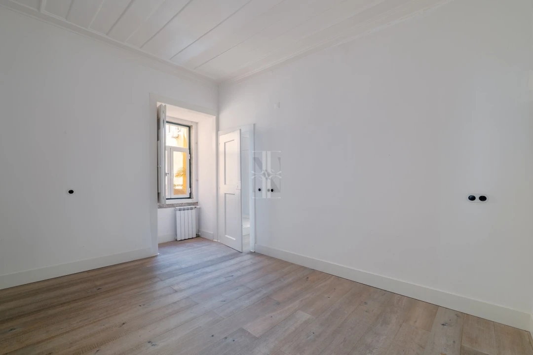 Apartamento T2 para Venda em Santa Maria Maior Foto 13