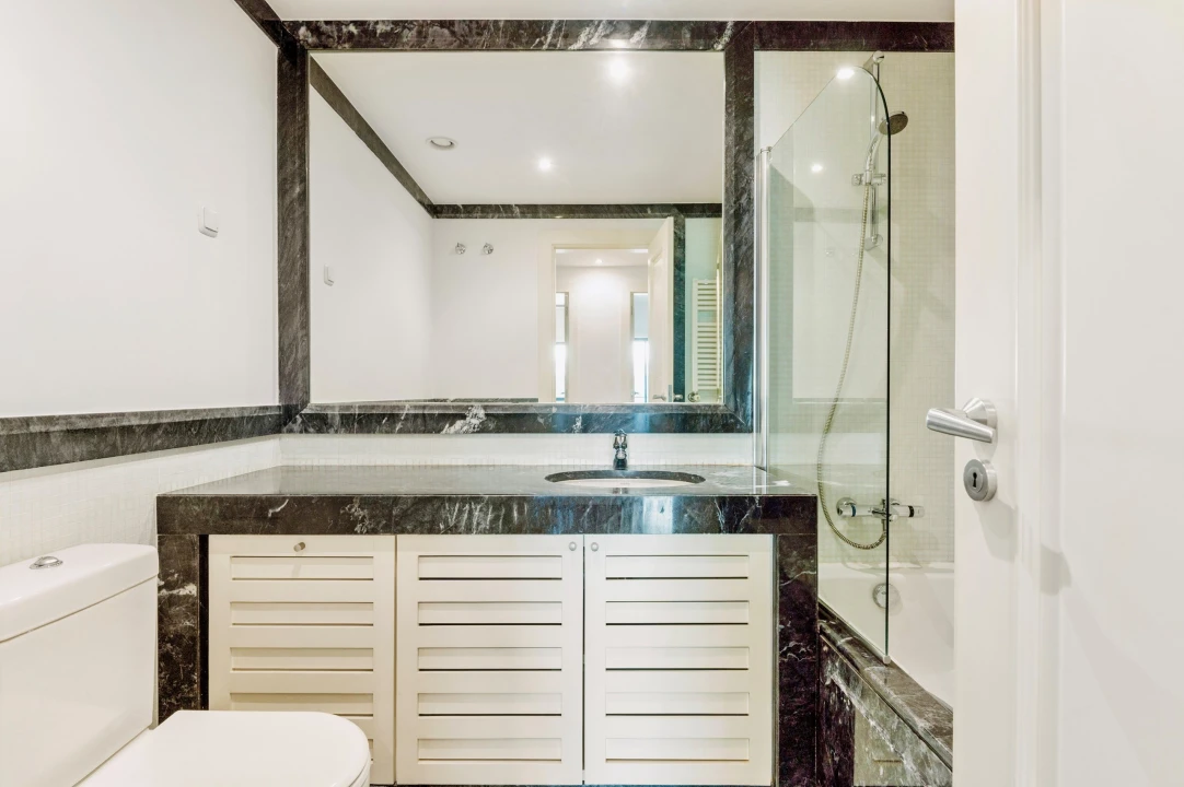 Apartamento T4 para Venda em Parque das Nações Foto 20