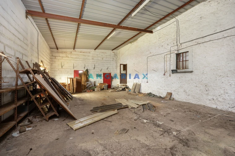 Armazém para Venda em Alvados e Alcaria Foto 2