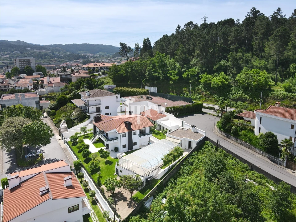 Moradia T5 para Venda em Fafe Foto 22