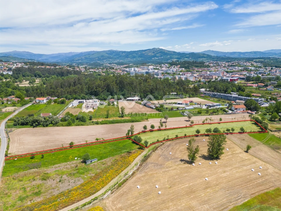 Terreno para Venda em Vila Verde e Barbudo Foto 6