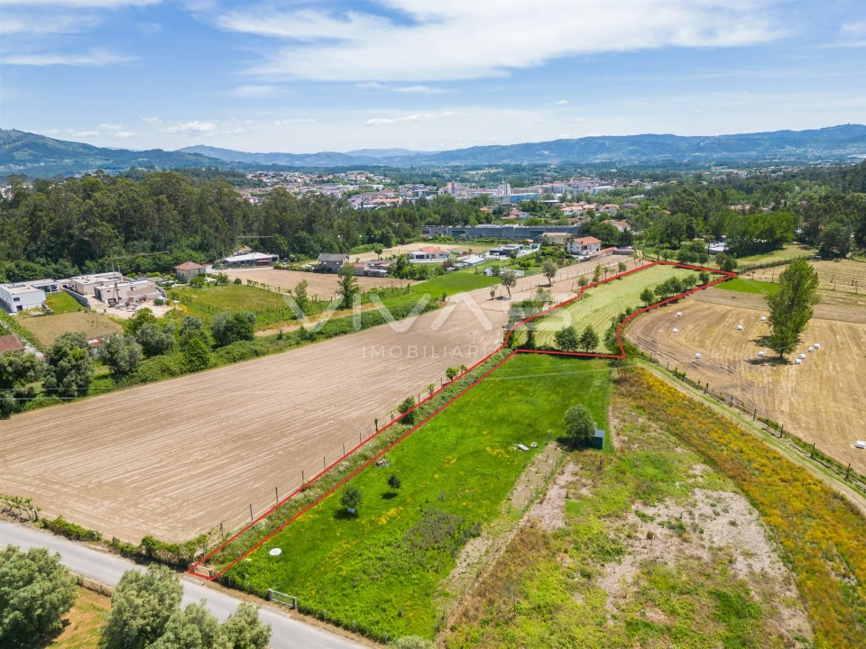 Terreno para Venda em Vila Verde e Barbudo Foto 4