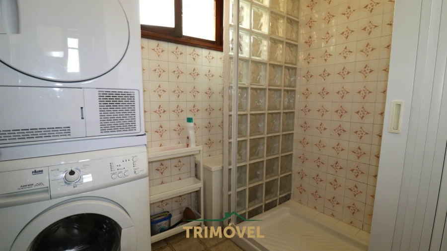 Moradia T5 para Venda em Vila de Cucujães Foto 7