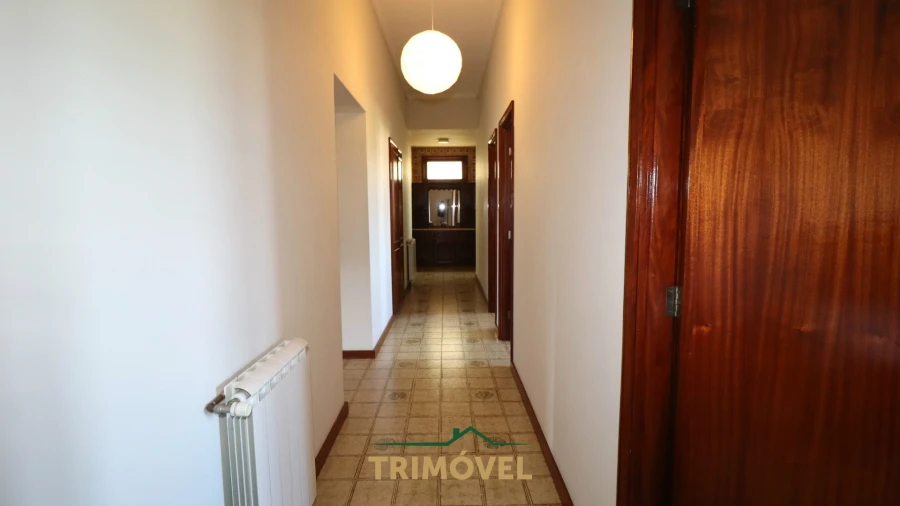 Moradia T5 para Venda em Vila de Cucujães Foto 8