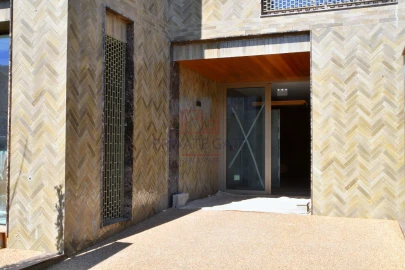Apartamento T3 para Venda em Aldoar, Foz do Douro e Nevogilde