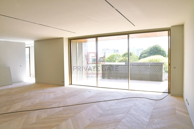 Apartamento T3 para Venda em Aldoar, Foz do Douro e Nevogilde Foto 2