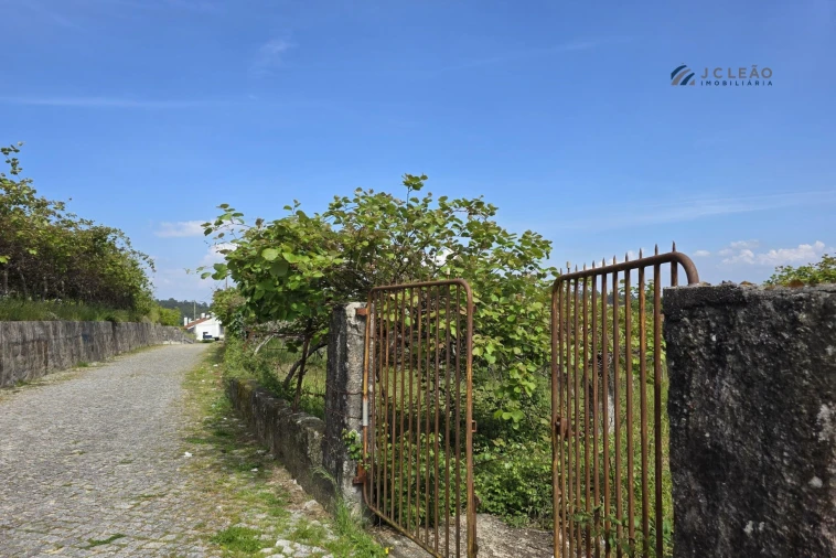 Terreno para Venda em Baltar Foto 14