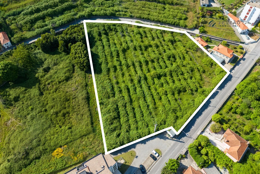 Terreno para Venda em Baltar Foto 2