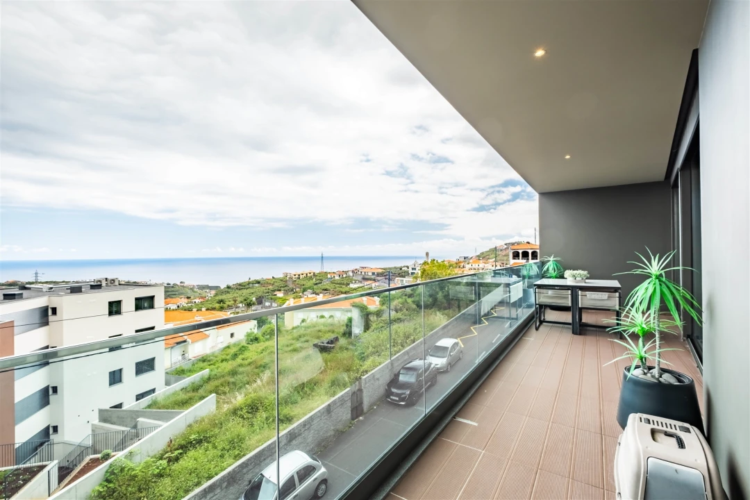 Apartamento T3 para Venda em Camara de Lobos Foto 13
