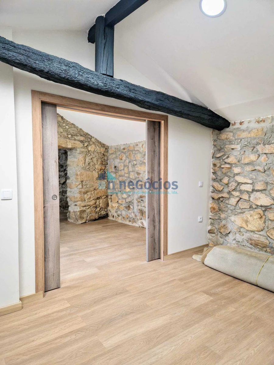 Moradia T2 para Venda em Pinheiro da Bemposta, Travanca e Palmaz Foto 1