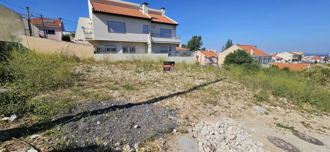 Terreno para Venda em Camarate, Unhos e Apelação Foto 1
