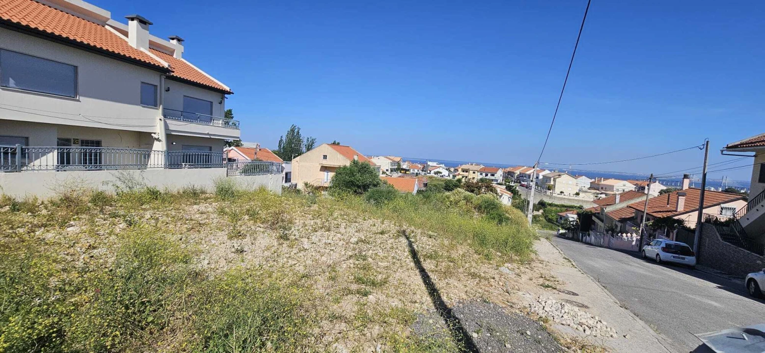 Terreno para Venda em Camarate, Unhos e Apelação Foto 2