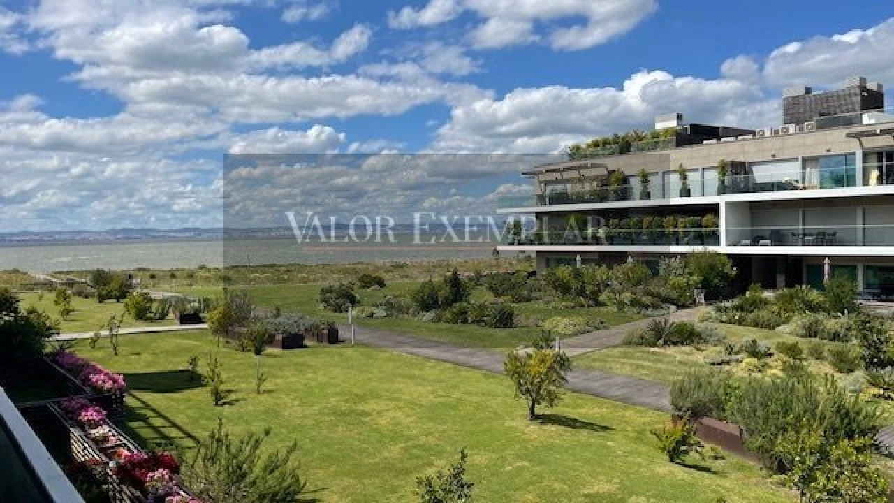 Apartamento T2 para Venda em Alcochete Foto 5