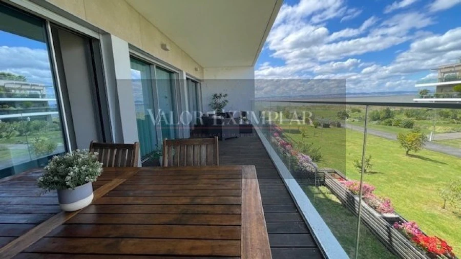 Apartamento T2 para Venda em Alcochete Foto 2